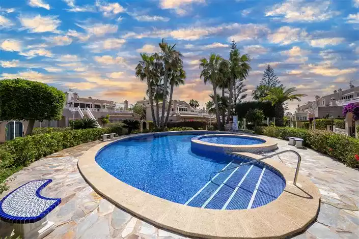 Таунхаус 80м² в Испании, Плайя Фламенка. Стоимостью 229000€ аренда фото-23