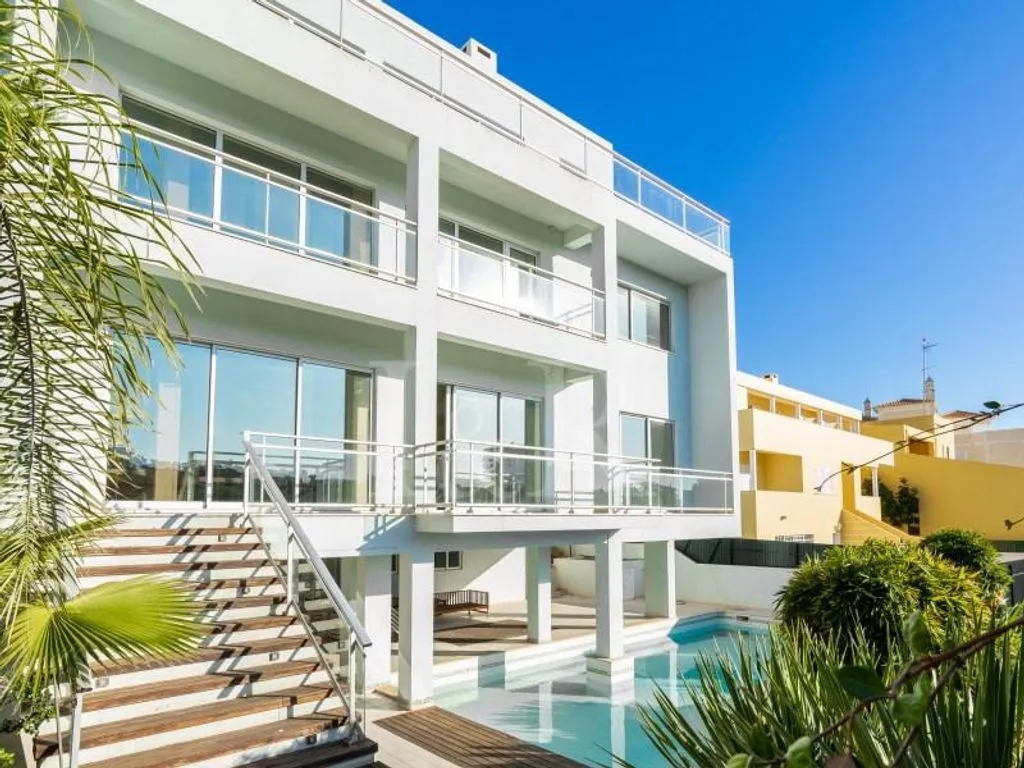 Дом 490м² в Португалии, Албуфейра. Стоимостью 1500000€ аренда фото-1