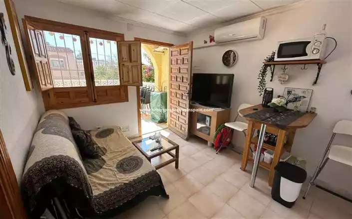 Таунхаус 53м² в Испании, Ла Марина. Стоимостью 69000€ аренда фото-4
