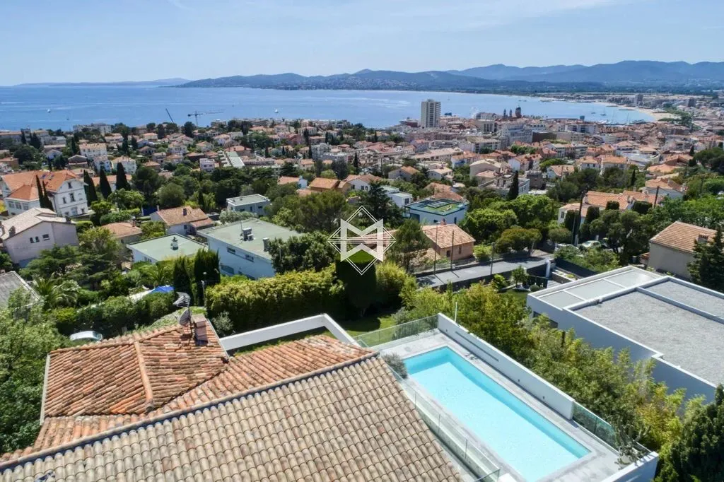 Вилла 300м² в Франции, Сен-Рафаэль. Стоимостью 4200000€ аренда фото-3
