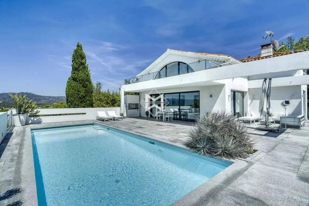 Вилла 300м² в Франции, Сен-Рафаэль. Стоимостью 4200000€ аренда фото-4