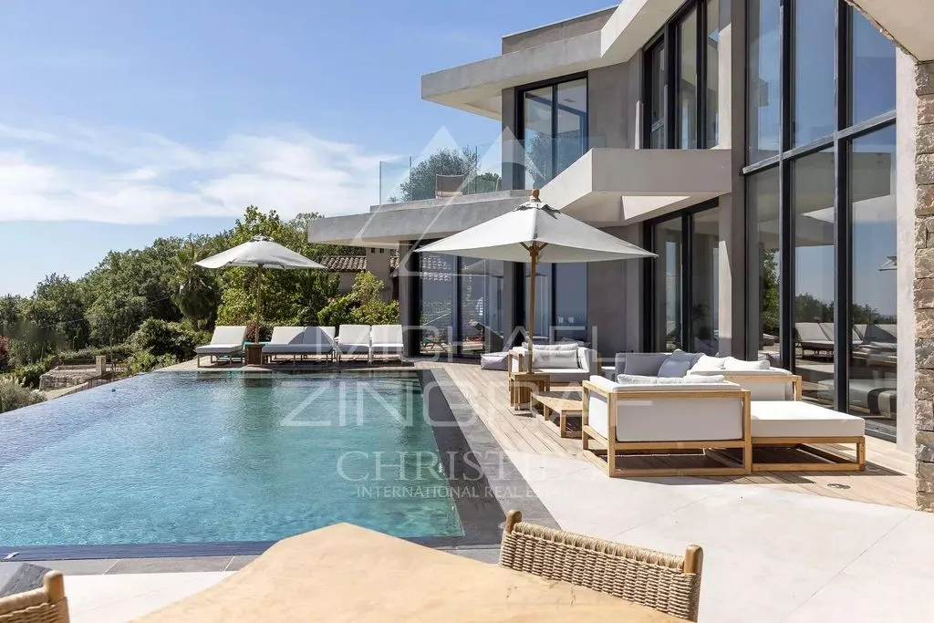Вилла 336м² в Франции, Сен-Поль-де-Ванс. Стоимостью 6750000€ аренда фото-2
