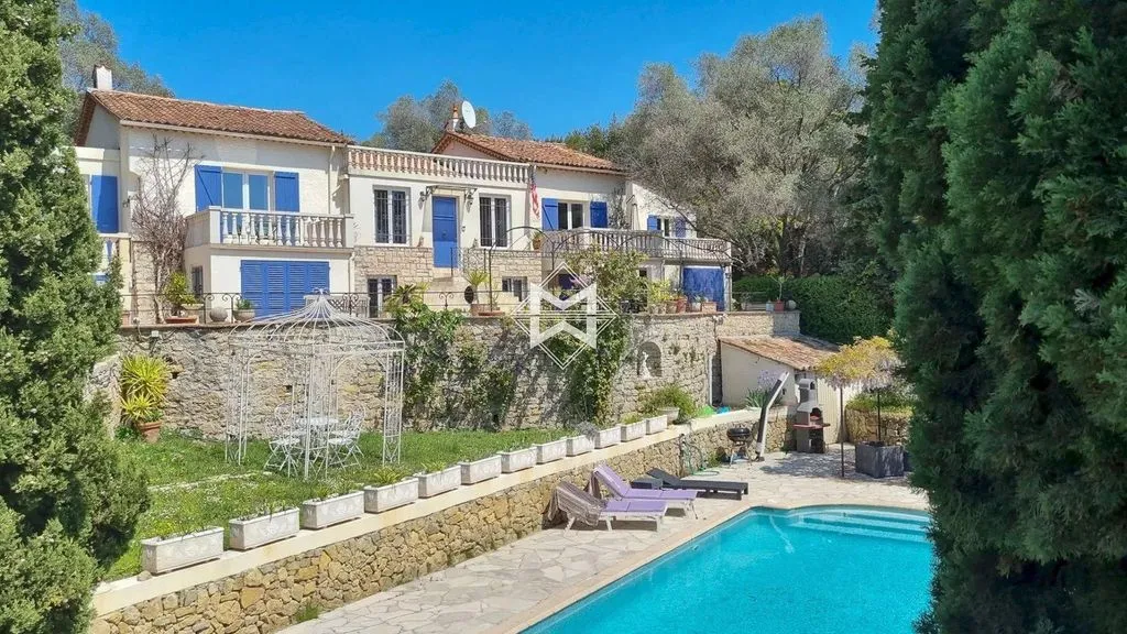 Вилла 380м² в Франции, Ле-Канне. Стоимостью 2995000€ аренда фото-1
