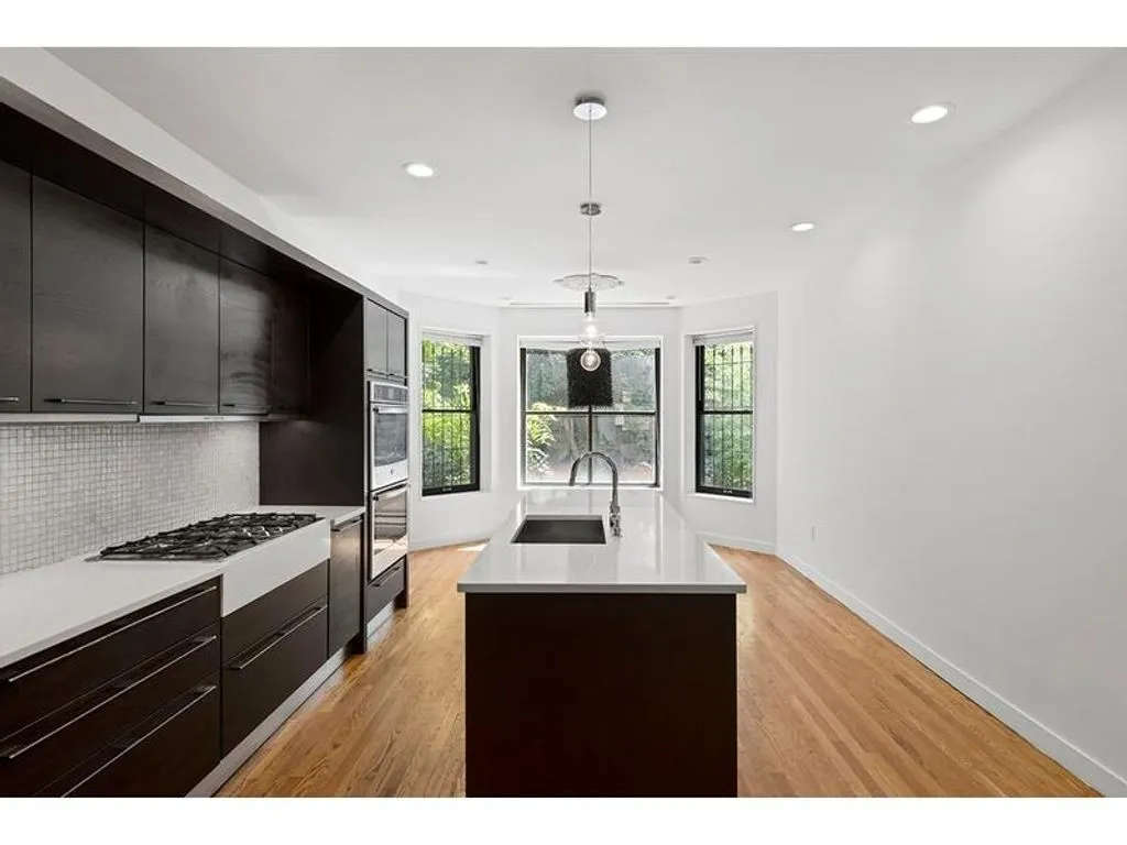 Дом 529м² в США, Бруклин. Стоимостью 2433500€ аренда фото-3