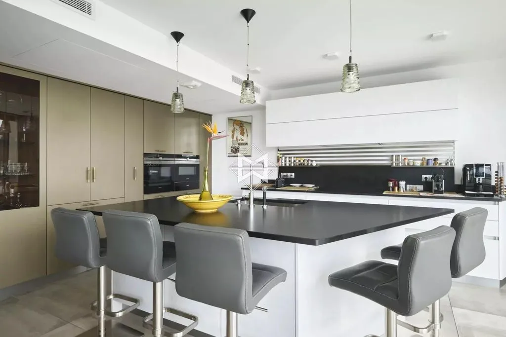 Вилла 220м² в Франции, Ле-Канне. Стоимостью 3690000€ аренда фото-5