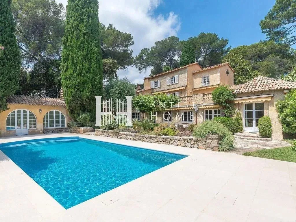 Вилла 475м² в Франции, Антибы. Стоимостью 3300000€ аренда фото-1