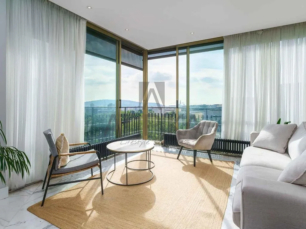 Квартира 274м² в Испании, Барселона. Стоимостью 1499000€ аренда фото-1