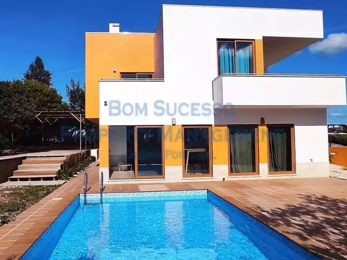 Дом 111м² в Португалии, Обидуш. Стоимостью 375000€ аренда фото-1