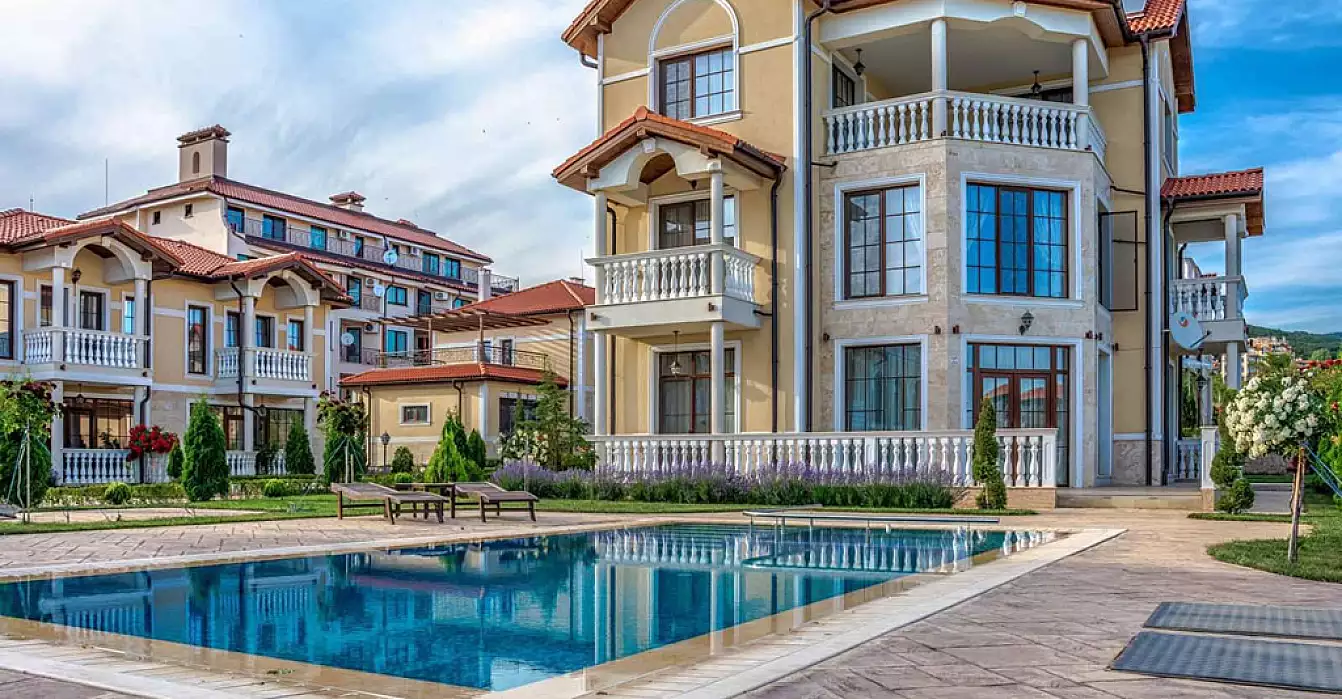 Таунхаус 195м² в Болгарии, Кошарица. Стоимостью 187650€ аренда фото-1