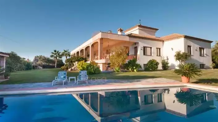 Дом 237м² в Испании, Эстепона. Стоимостью 2400000€ аренда фото-1