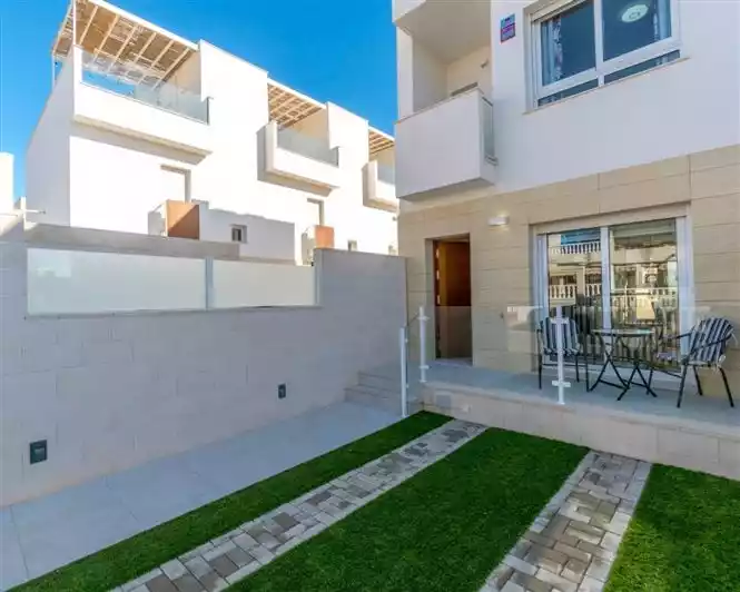 Таунхаус 66м² в Испании, Торревьеха. Стоимостью 269000€ аренда фото-7