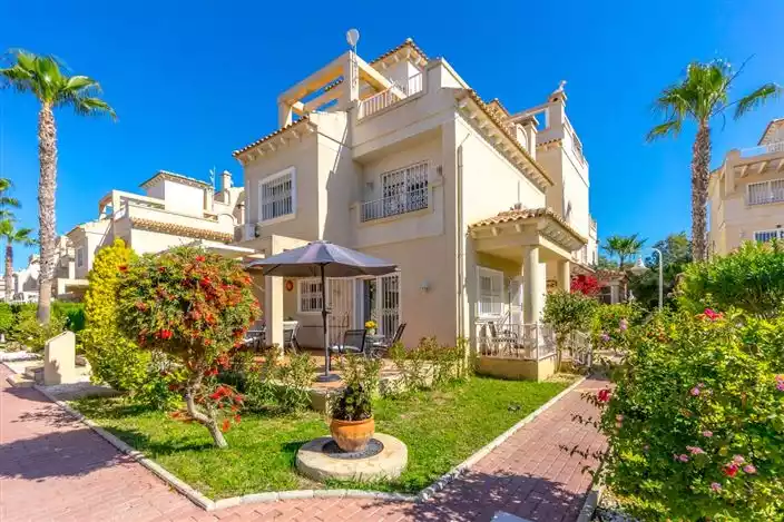 Таунхаус 127м² в Испании, Ориуэла Коста. Стоимостью 299900€ аренда фото-1