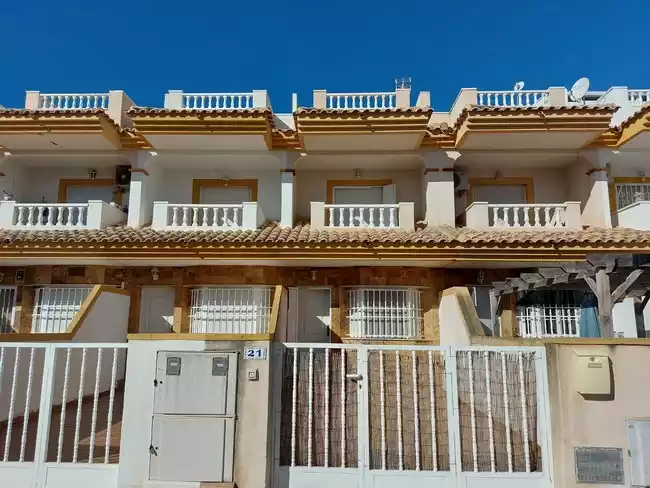 Дом 127м² в Испании, Сан-Педро-дель-Пинатар. Стоимостью 150000€ аренда фото-1