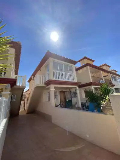 Квартира 65м² в Испании, Сан-Педро-дель-Пинатар. Стоимостью 94995€ аренда фото-1