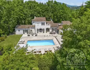 Купить дом в Франции 2450000€