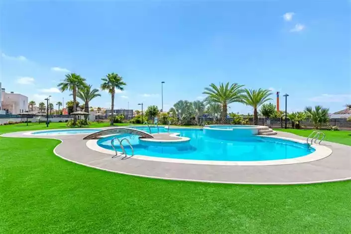Квартира 72м² в Испании, Торревьеха. Стоимостью 215000€ аренда фото-1