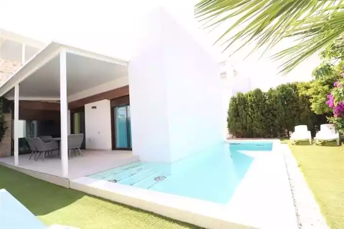 Дом 75м² в Испании, Ориуэла Коста. Стоимостью 318000€ аренда фото-1