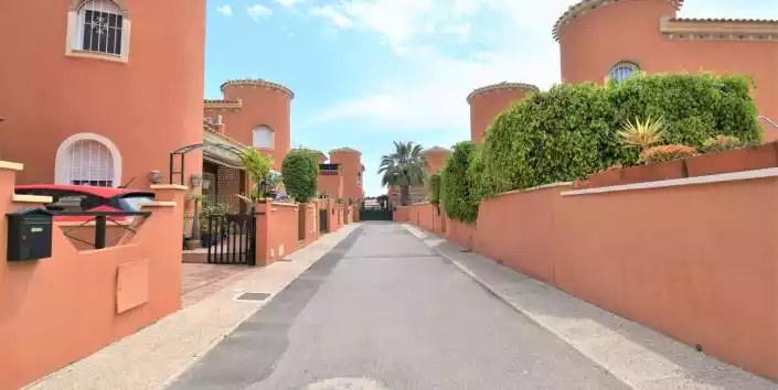 Дом 113м² в Испании, Плайя Фламенка. Стоимостью 184950€ аренда фото-11