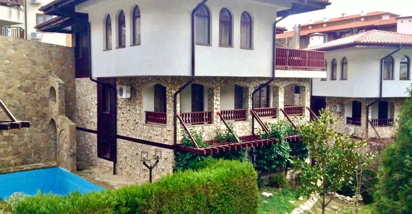 Таунхаус 224м² в Болгарии, Святой Влас. Стоимостью 355000€ аренда фото-1