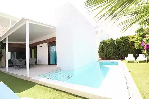Дом 61м² в Испании, Кампоамор. Стоимостью 318000€ аренда фото-1