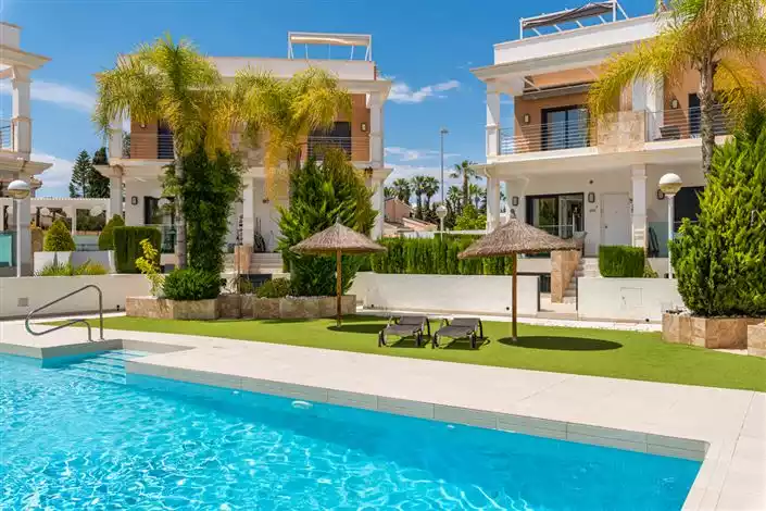 Таунхаус 148м² в Испании, Аликанте. Стоимостью 329000€ аренда фото-1