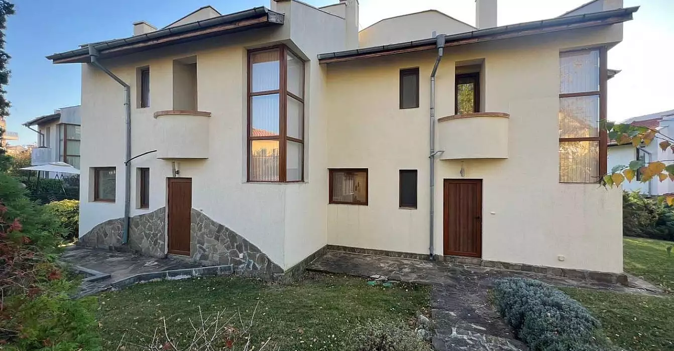 Таунхаус 146м² в Болгарии, Кошарица. Стоимостью 133000€ аренда фото-1