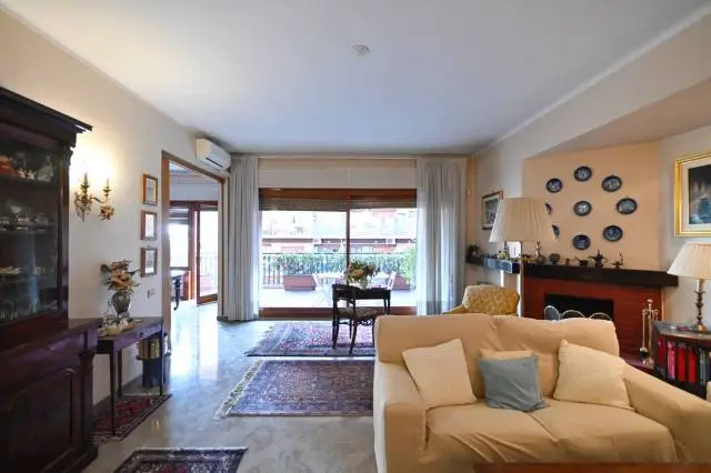 Квартира 248м² в Италии, Рим. Стоимостью 1013683£ аренда фото-6