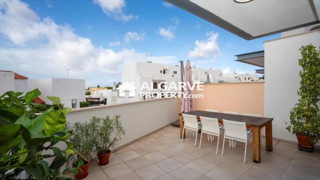 Вилла 228м² в Португалии, Виламора. Стоимостью 665000€ аренда фото-1