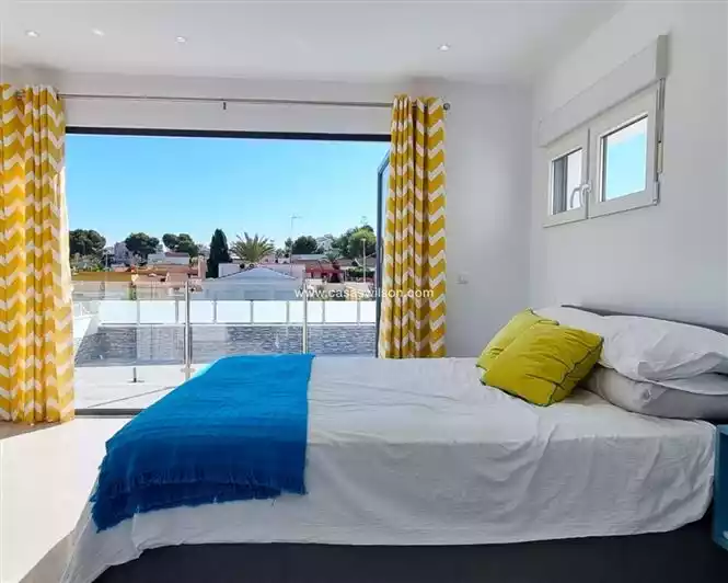 Дом 242м² в Испании, Торревьеха. Стоимостью 689000€ аренда фото-24