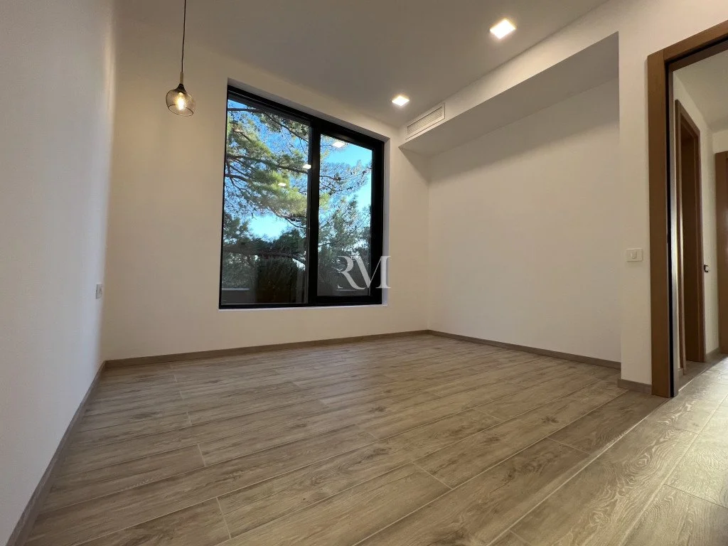 Вилла 317м² в Черногории, Тиват. Стоимостью 1750000€ аренда фото-17