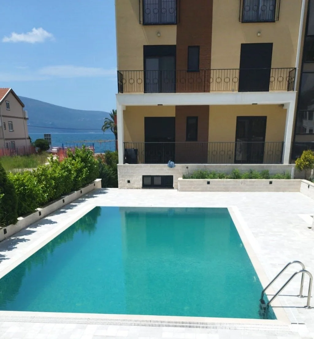 Квартира 80м² в Черногории, Тиват. Стоимостью 1300€ аренда фото-1