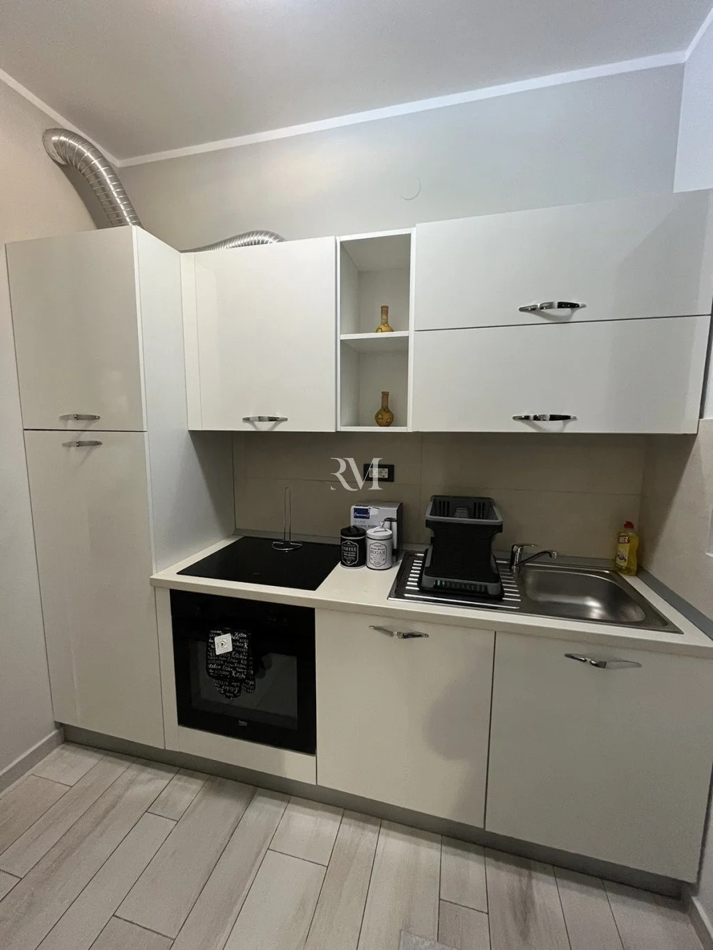 Квартира 80м² в Черногории, Тиват. Стоимостью 1300€ аренда фото-5