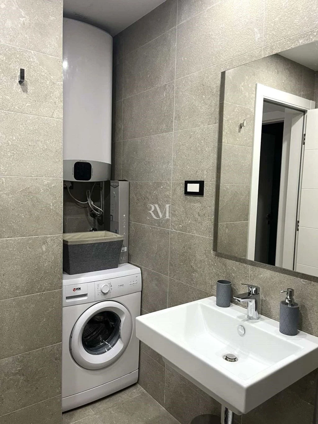 Квартира 80м² в Черногории, Тиват. Стоимостью 1300€ аренда фото-11