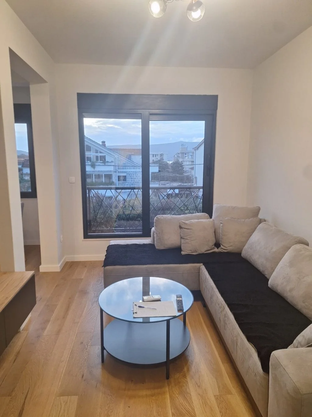 Квартира 67м² в Черногории, Тиват. Стоимостью 1200€ аренда фото-1