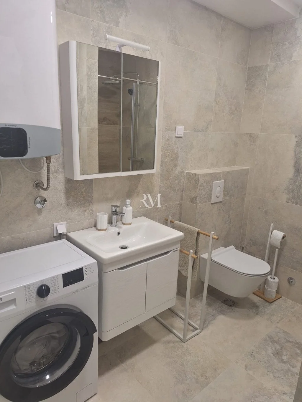 Квартира 67м² в Черногории, Тиват. Стоимостью 1200€ аренда фото-8