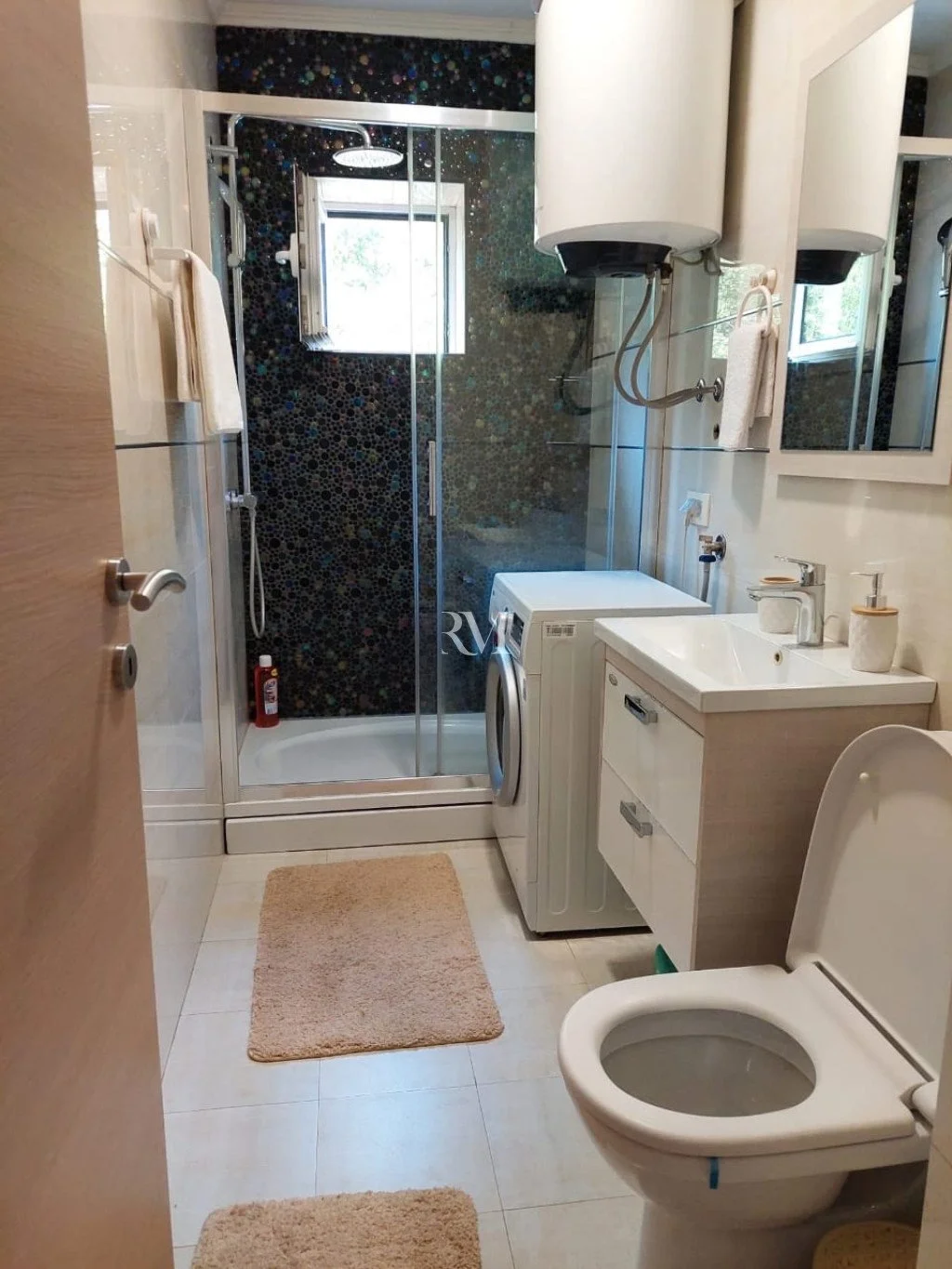 Квартира 82м² в Черногории, Котор. Стоимостью 1000€ аренда фото-9