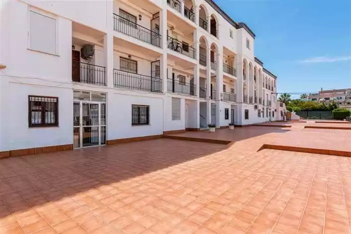 Квартира 63м² в Испании, Пунта Прима. Стоимостью 119000€ аренда фото-2