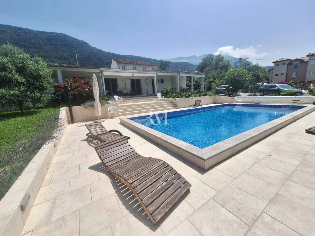 Вилла 210м² в Черногории, Тиват. Стоимостью 755000€ аренда фото-4
