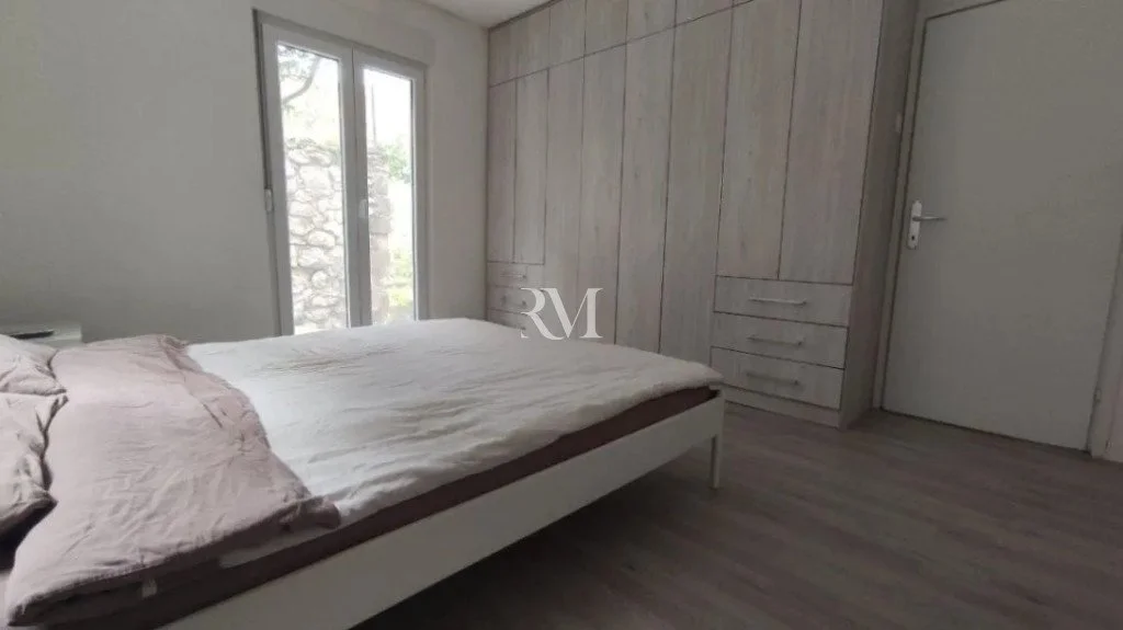 Квартира 100м² в Черногории, Котор. Стоимостью 1300€ аренда фото-3