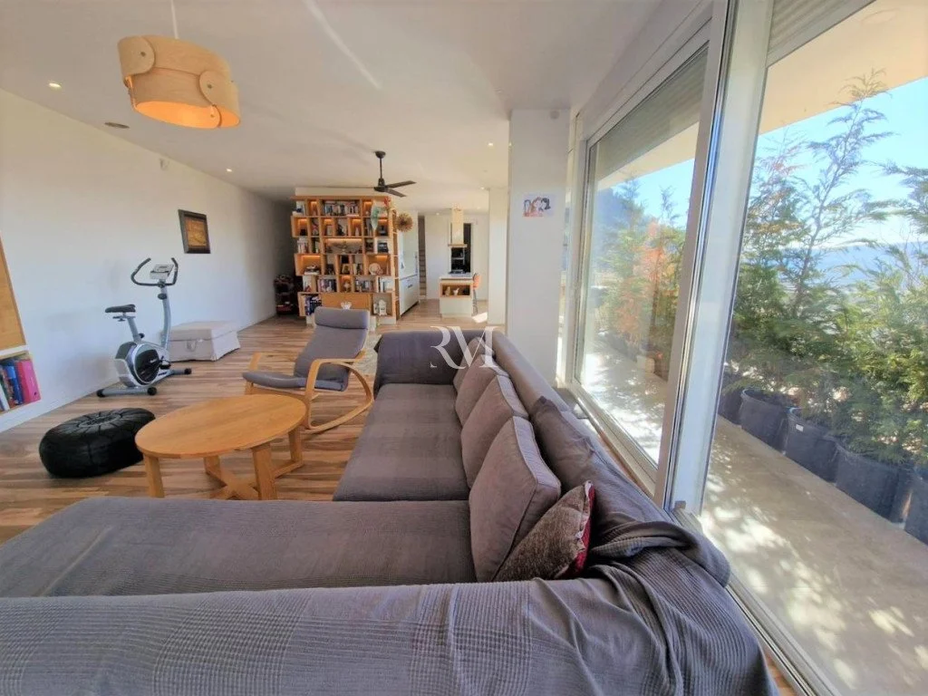 Вилла 215м² в Черногории, Тиват. Стоимостью 625000€ аренда фото-4