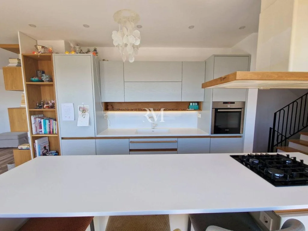 Вилла 215м² в Черногории, Тиват. Стоимостью 625000€ аренда фото-5