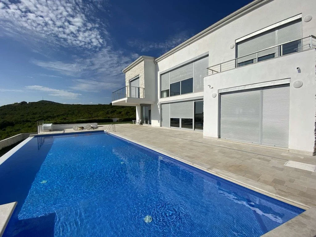 Вилла 550м² в Черногории, Будва. Стоимостью 1050000€ аренда фото-1