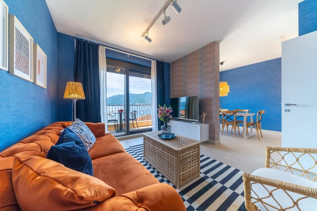 Квартира 55м² в Черногории, Тиват. Стоимостью 1800€ аренда фото-1