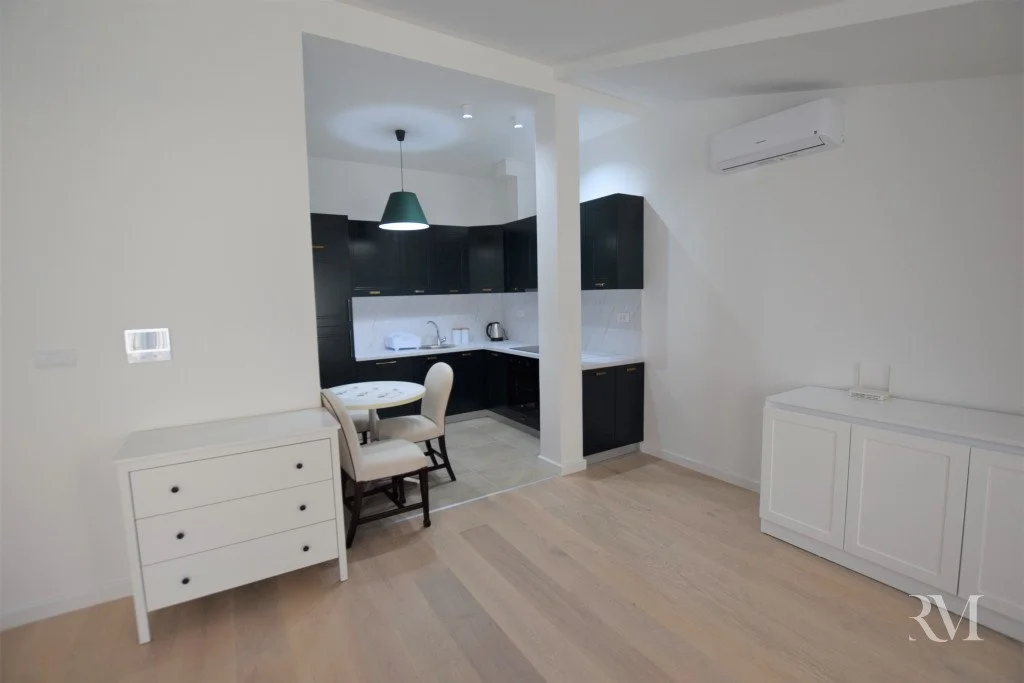Квартира 52м² в Черногории, Тиват. Стоимостью 1000€ аренда фото-3