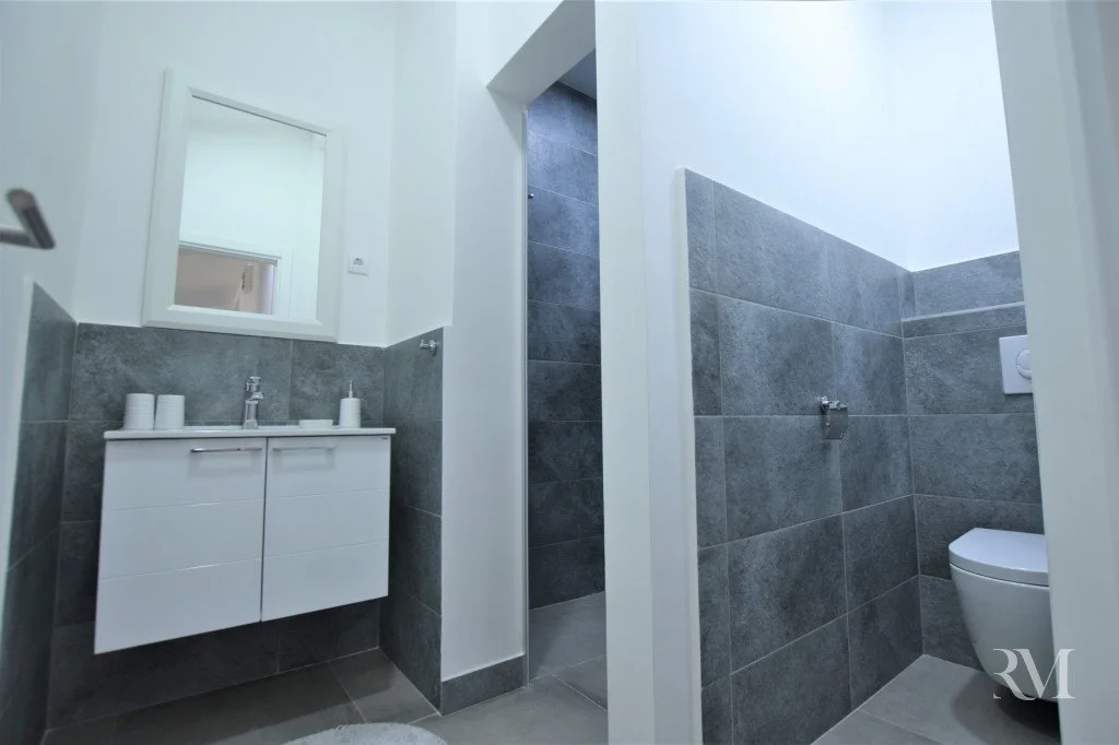 Квартира 52м² в Черногории, Тиват. Стоимостью 1000€ аренда фото-8