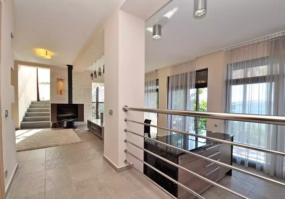 Вилла 375м² в Черногории, Доброта. Стоимостью 290000€ аренда фото-2