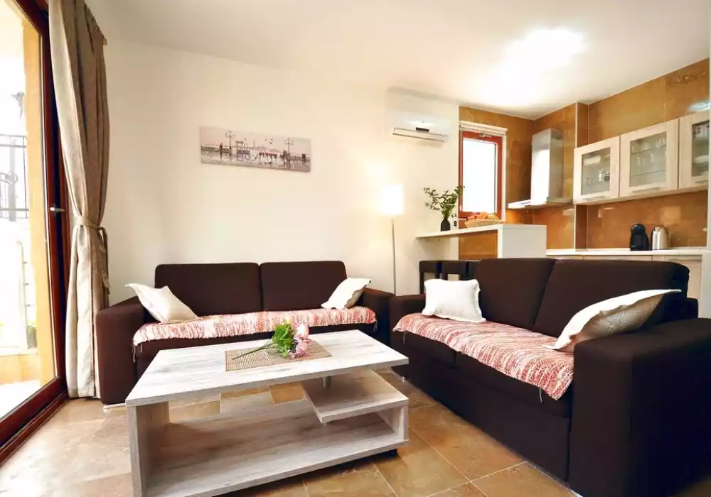 Отель, гостиница 400м² в Черногории, Муо. Стоимостью 2200000€ аренда фото-7