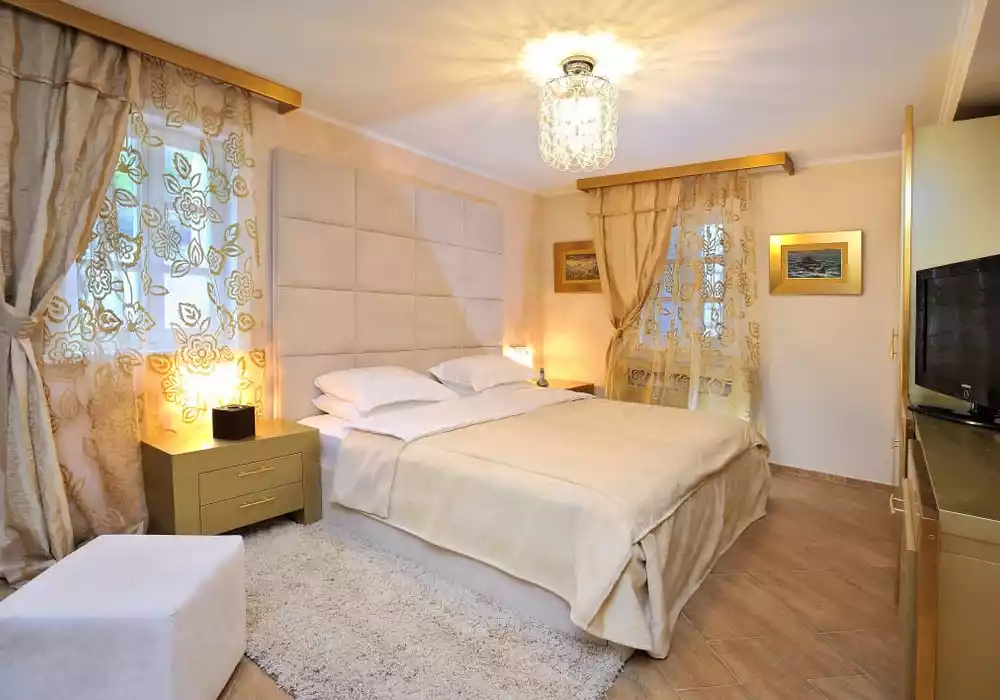 Отель, гостиница 969м² в Черногории, Котор. Стоимостью 3900000€ аренда фото-11