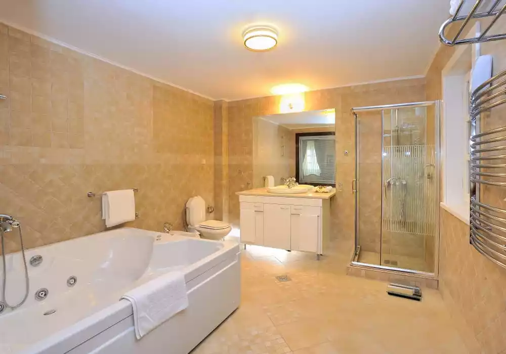 Отель, гостиница 969м² в Черногории, Котор. Стоимостью 3900000€ аренда фото-19