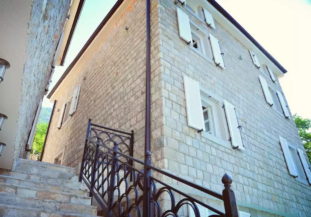 Отель, гостиница 969м² в Черногории, Котор. Стоимостью 3900000€ аренда фото-21